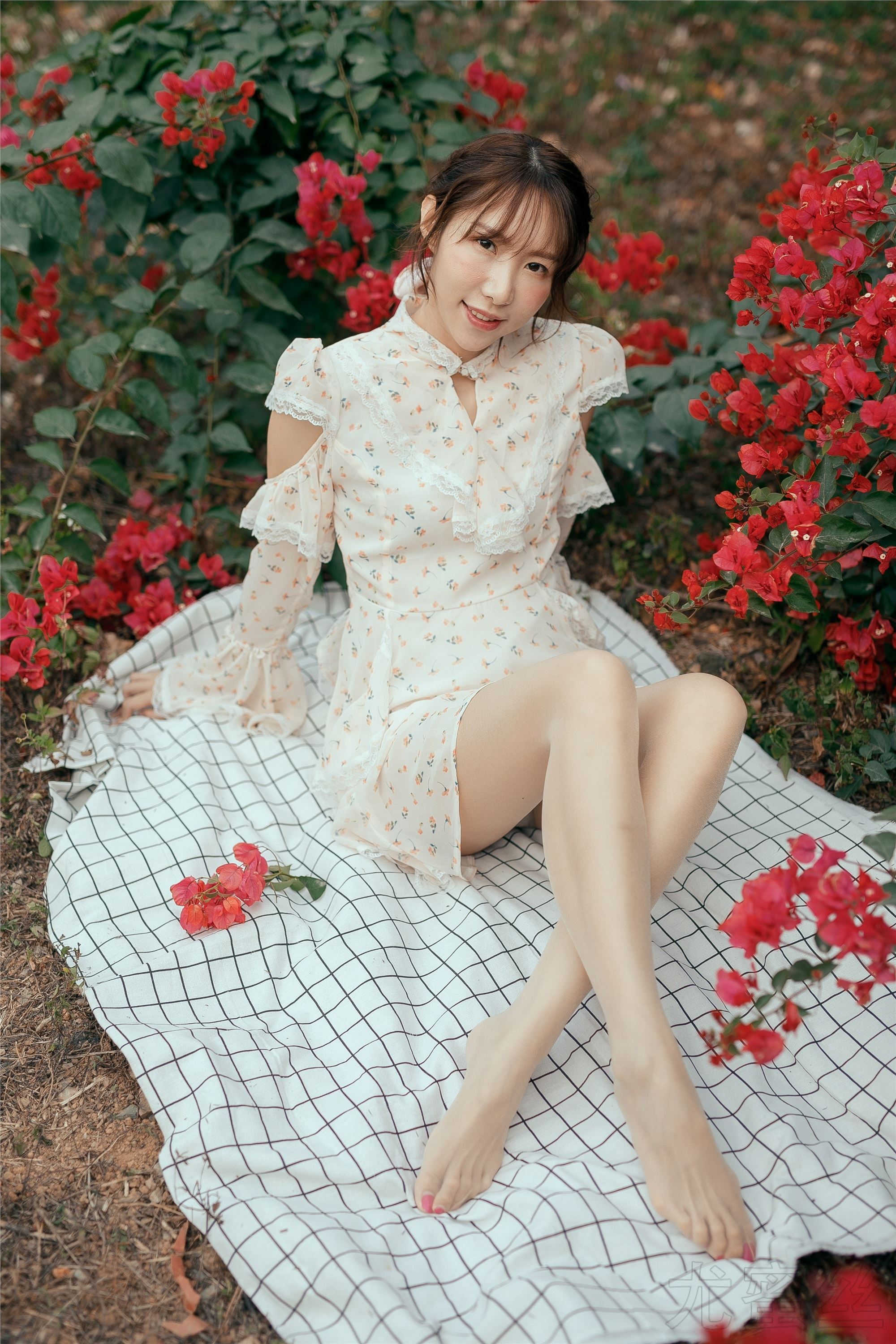 尤蜜丝 穿搭写真 NO.041